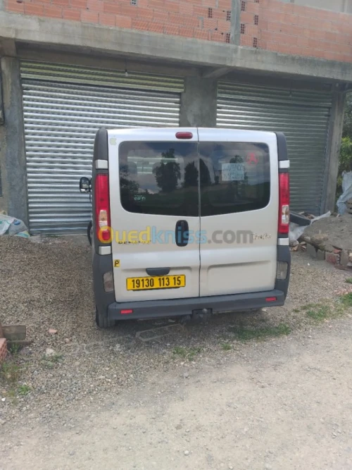 Renault Trafic passenger 