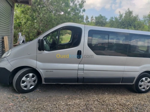 Renault Trafic passenger 