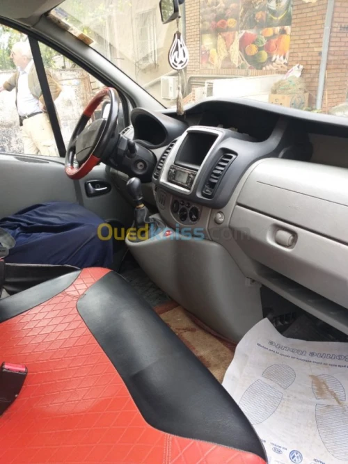 Renault Trafic passenger 