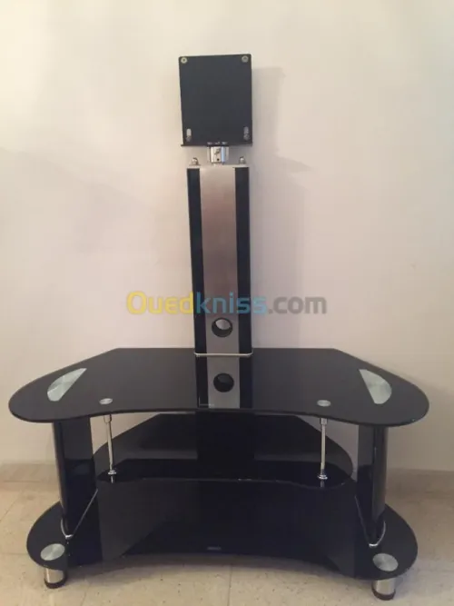 Table tv avec support