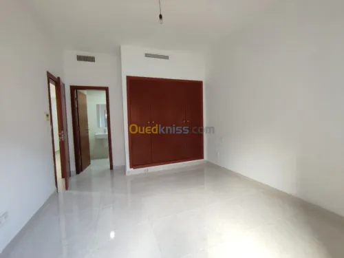 Location Appartement F4 Oran Oran