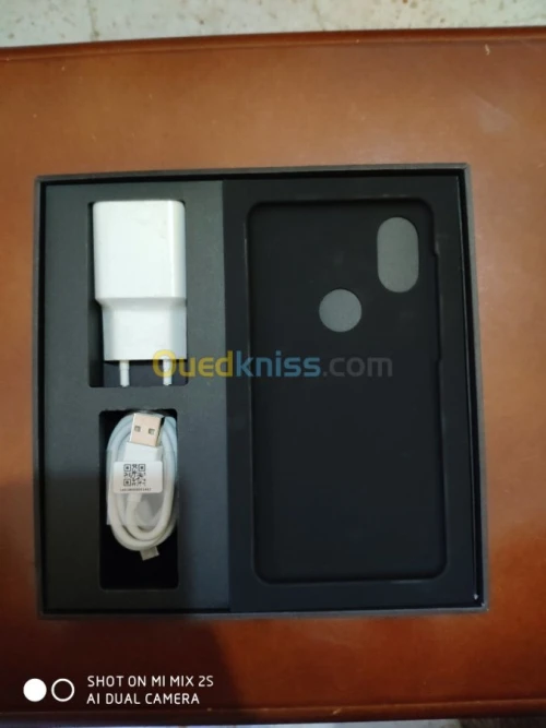 Xiaomi Mi Mix 2S