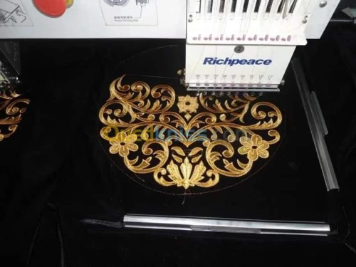 Broderie industrielle 