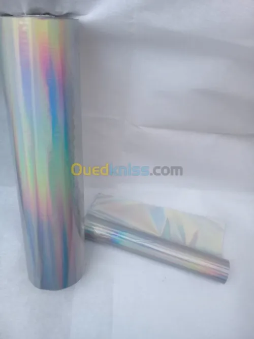 Foil hologramme et coloré 