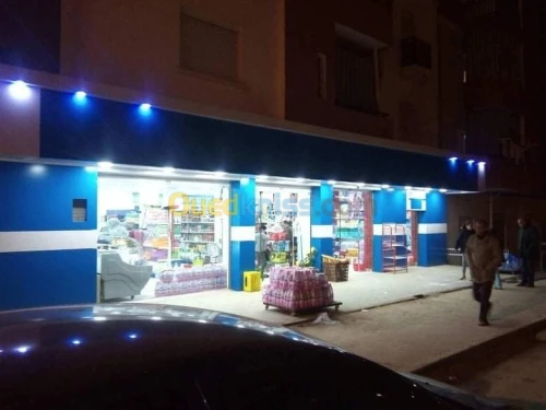 Panneau publicitaire lumineux 