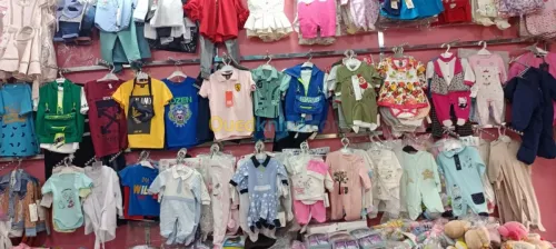 Liquidation vêtement enfants bébé fem 