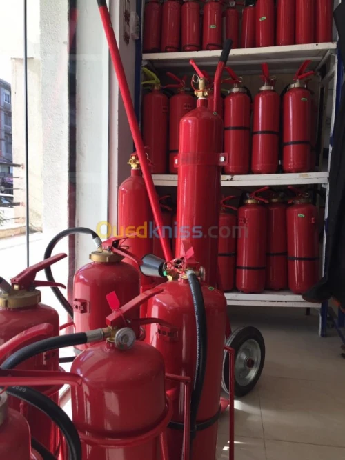 Extincteur CO2 Neige Carbonique مطفأة