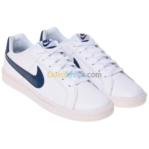 NIKE ROYALE 749867_120