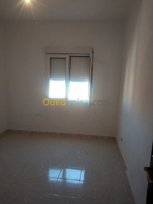 Location vacances Appartement F2 Tipaza Messelmoun