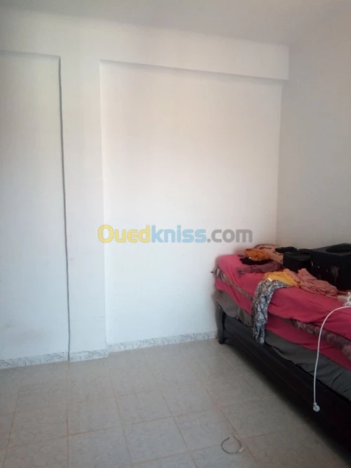 Location vacances Appartement F2 Tipaza Messelmoun
