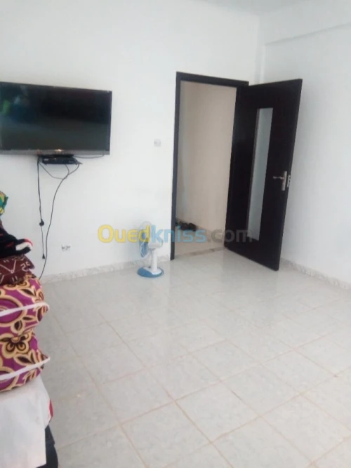 Location vacances Appartement F2 Tipaza Messelmoun