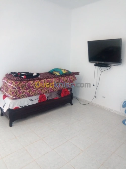Location vacances Appartement F2 Tipaza Messelmoun