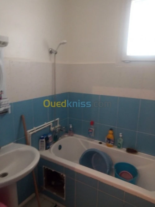 Location vacances Appartement F2 Tipaza Messelmoun