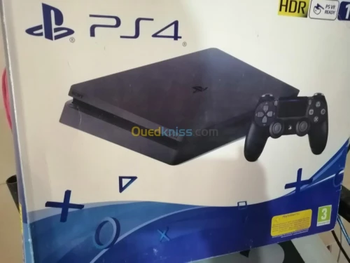 Ps4 slim 1 tera avec 2 mannete
