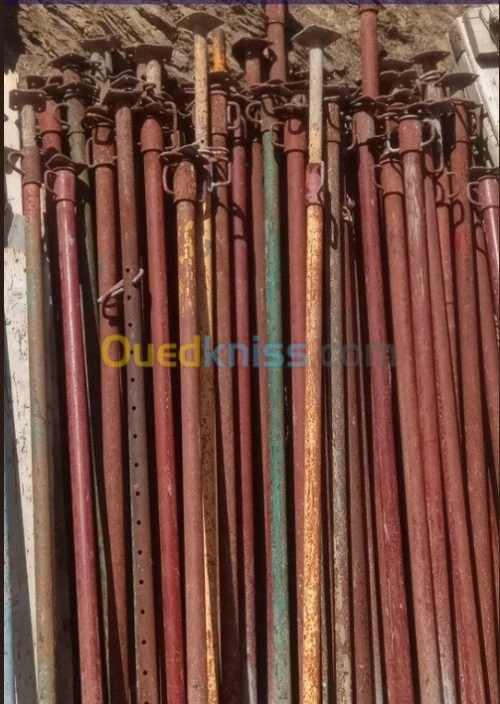 بيع لي كال ميتاليك مع 300 متر مادري 