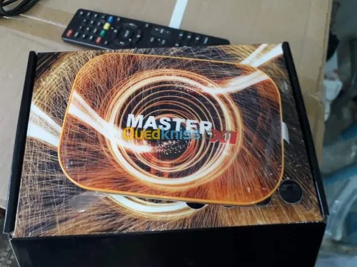 TV box Master AVEC 3 ABONNEMENT IPTV