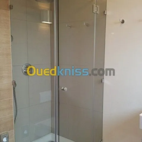 vitrine et douche italienne 