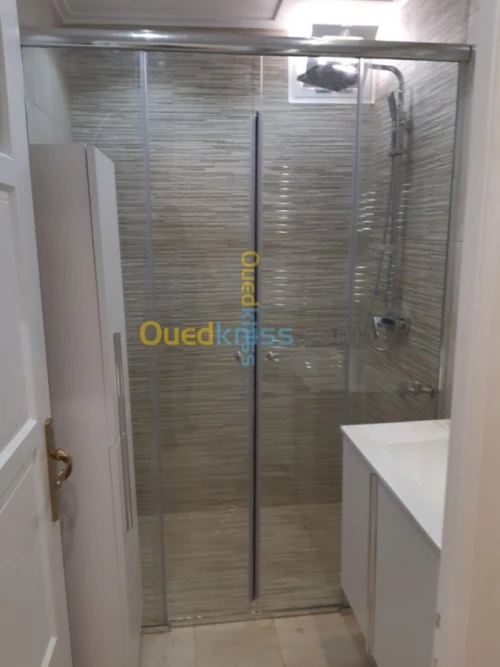 vitrine et douche italienne 