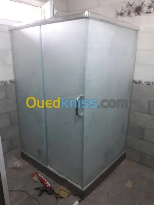 vitrine et douche italienne 