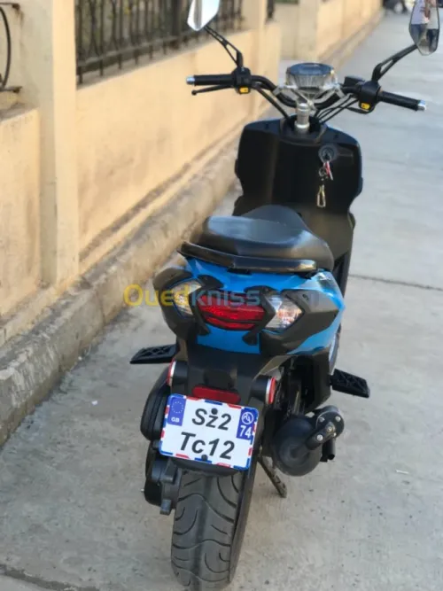 Moto Peugeot  Street zone 50 cc
