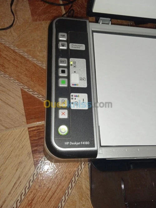 HP DeskJet F4180 – Imprimante Multifon