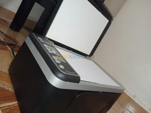 HP DeskJet F4180 – Imprimante Multifon