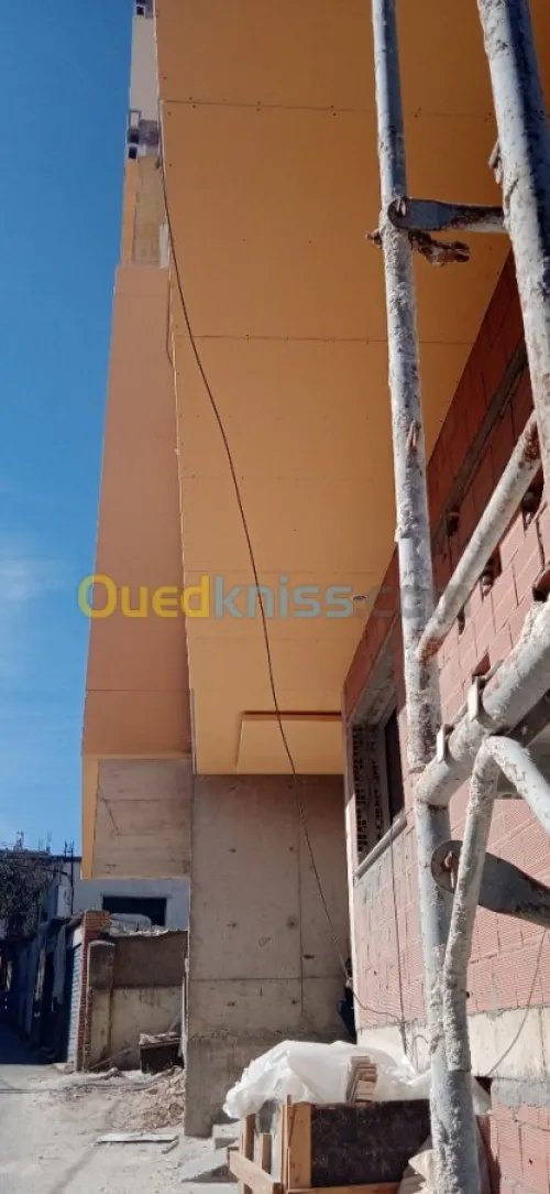 Revêtement de façades en Aquapanel / Plaques de plâtre et faux plafond démontable