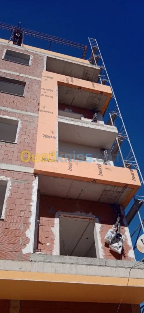Revêtement de façades en Aquapanel / Plaques de plâtre et faux plafond démontable