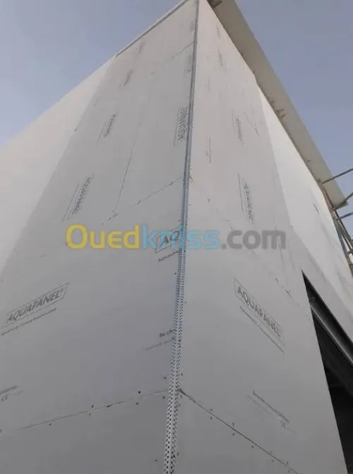 Revêtement de façades en Aquapanel / Plaques de plâtre et faux plafond démontable