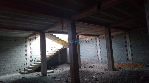Vente Carcasse Skikda Sidi mezghiche