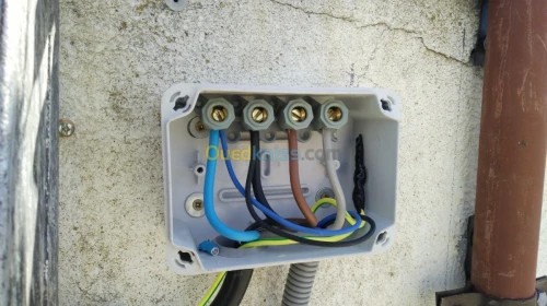 Electrician batiment commercial