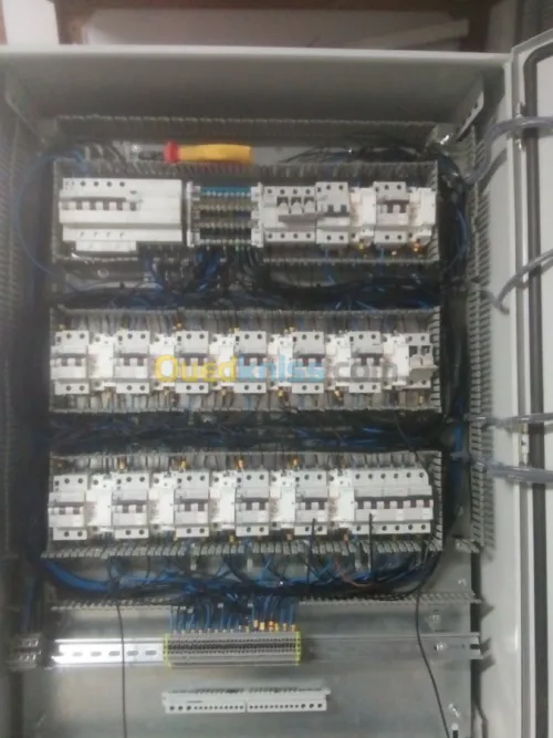 Electrician batiment commercial