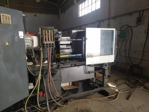Machine Injection Plastique