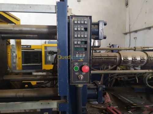 Machine Injection Plastique