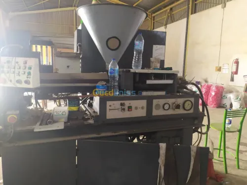 Machine Injection Plastique