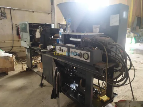 Machine Injection Plastique