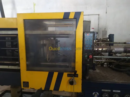 Machine Injection Plastique