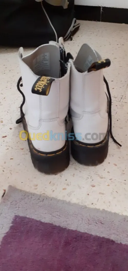 Doc martens,  Jaden blanches 