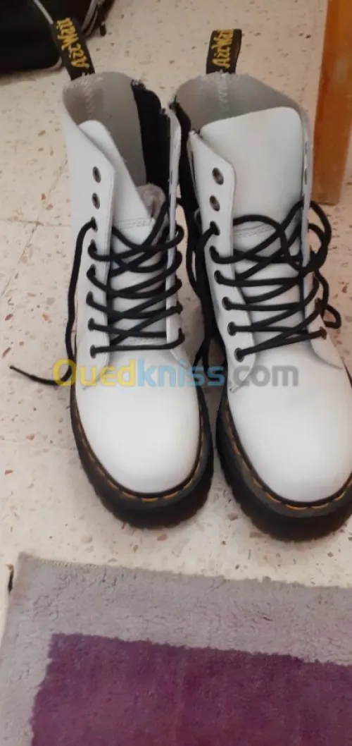 Doc martens,  Jaden blanches 