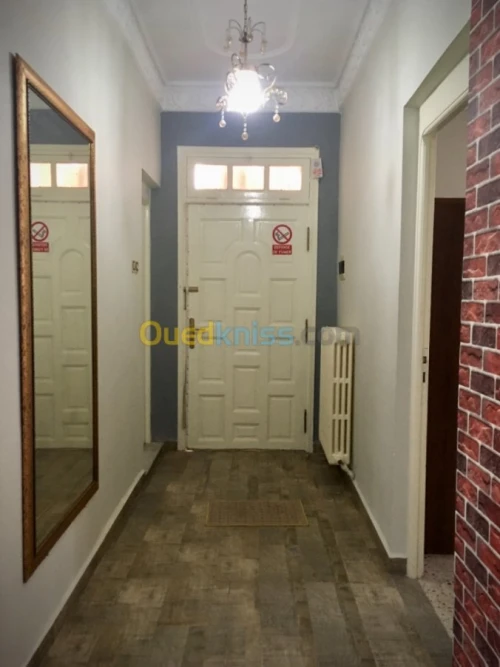 Location Appartement F4 Batna Batna