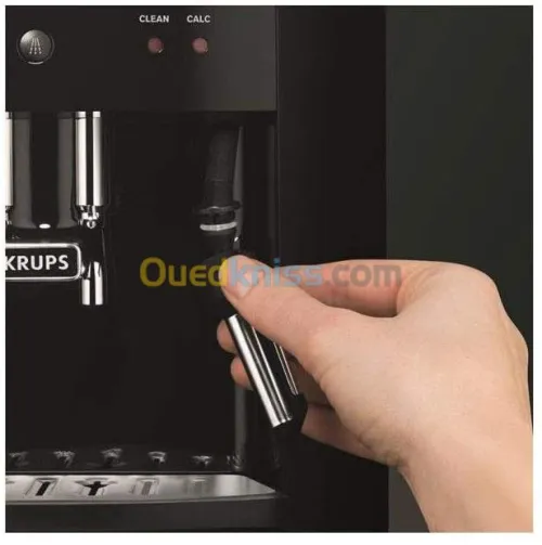 Krups machine a café avec broyeur Arabica 15 bars YY3072FD