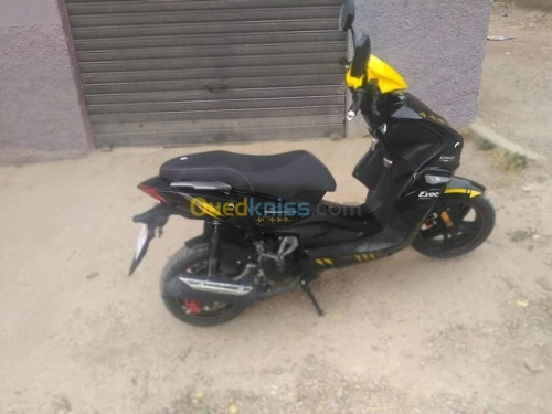Symlux Evoc