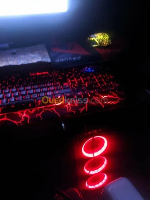 PC GAMER KHADAM 4 MOIS BON ETAT