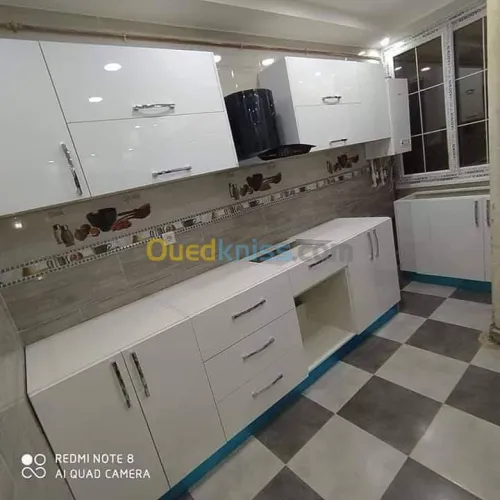 Éléments de cuisine équipée