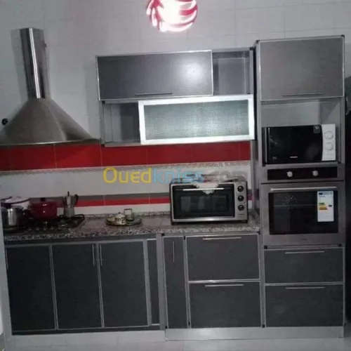 Éléments de cuisine équipée