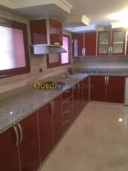 Éléments de cuisine équipée