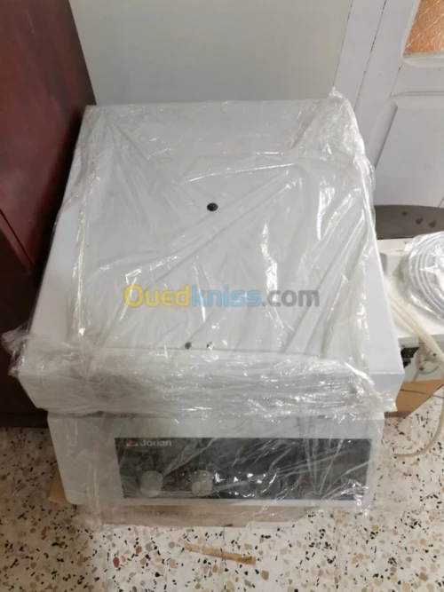 Centrifugeuse Jouan neuve 36 tubes 