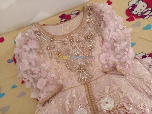 Location caftan et fergani top modèle unique 