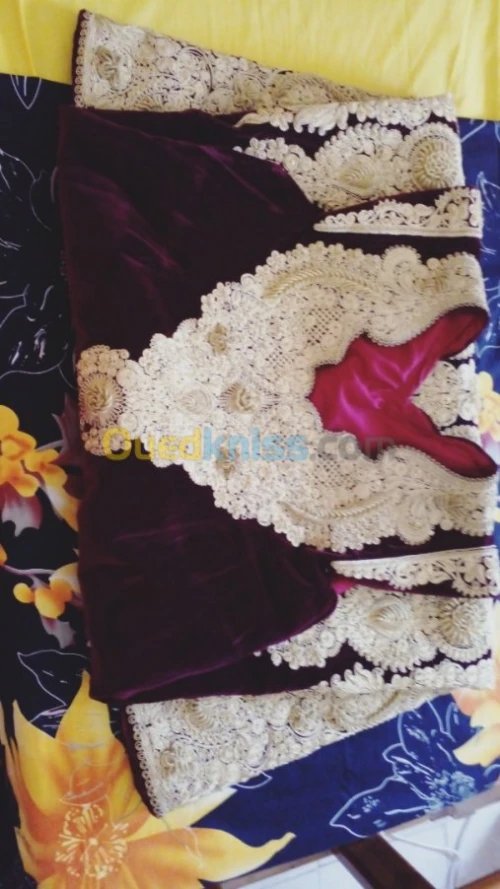 Location caftan et fergani top modèle unique 