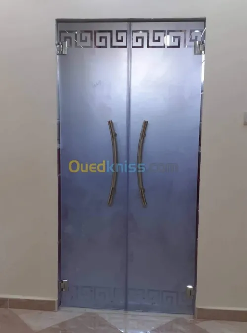 Aluminium , vitrine, douche italienne 